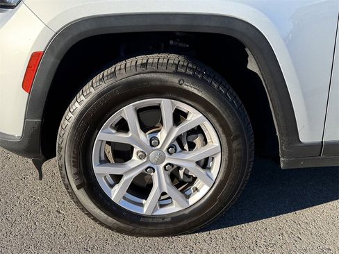 Used 2021 Jeep Grand Cherokee L Limited image 28