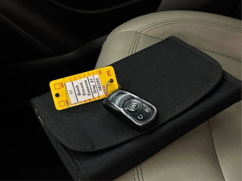Used 2017 Buick Encore Essence image 42