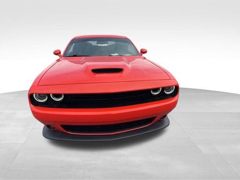 Used 2019 Dodge Challenger GT w/ Driver Convenience Group image 9