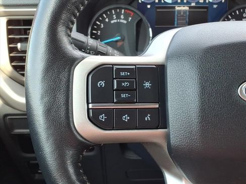 Used 2022 Ford Expedition XLT AWD/4WD image 13