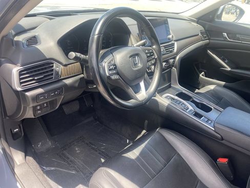 Used 2021 Honda Accord Touring image 10