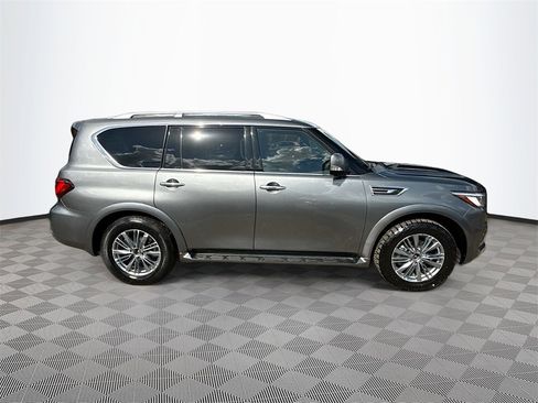 Used 2021 INFINITI QX80 Luxe image 5