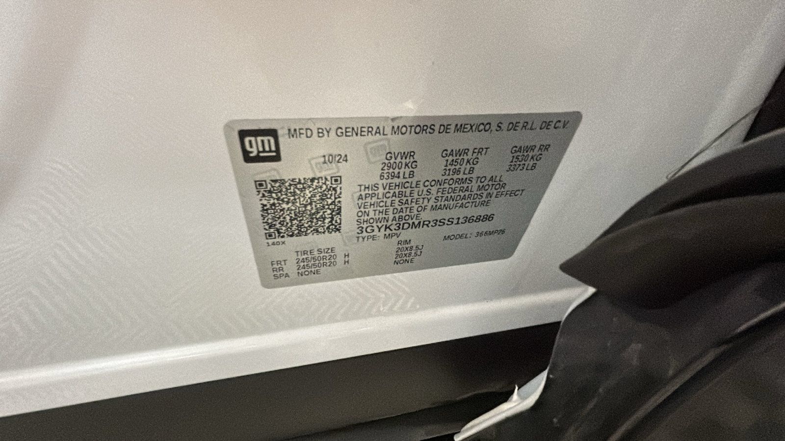Used 2025 Cadillac Optiq Luxury 2 w/ LPO, Floor Liner Package AWD/4WD image 12