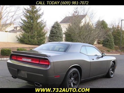 Used 2009 Dodge Challenger R/T image 12