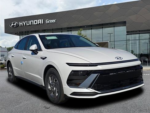 New 2026 Hyundai Sonata SE image 1