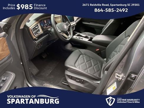 Used 2025 Volkswagen Atlas SE image 15