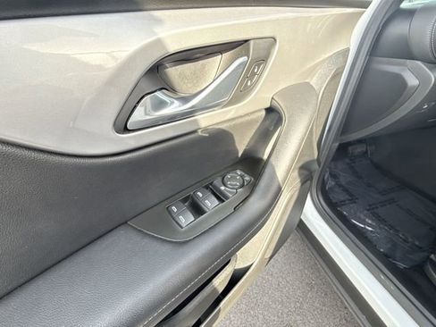Used 2022 Chevrolet Blazer LT image 13