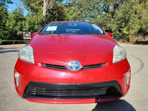 Used 2014 Toyota Prius Three FWD image 2