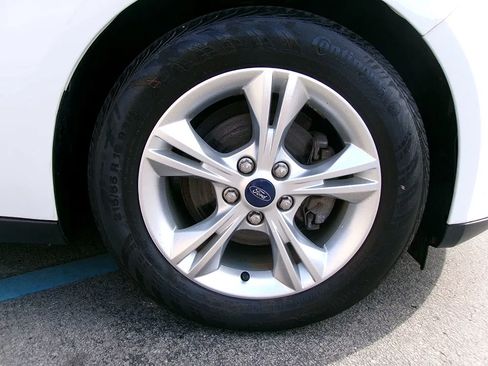 Used 2014 Ford Focus SE FWD image 8