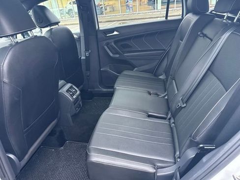 Certified 2023 Volkswagen Tiguan SE R-Line image 30