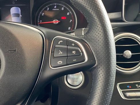 Used 2018 Mercedes-Benz GLC 300 image 18