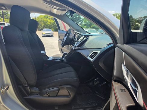 Used 2014 GMC Terrain SLE FWD image 30
