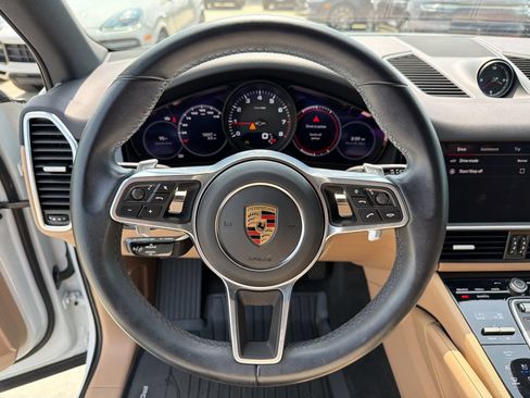 Certified 2022 Porsche Cayenne Platinum Edition AWD/4WD image 11