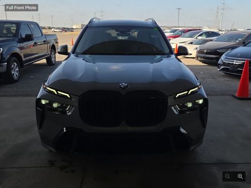 Used 2024 BMW X7 xDrive40i w/ Executive Package AWD/4WD image 4