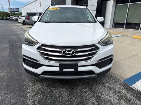 Used 2018 Hyundai Santa Fe Sport FWD image 2