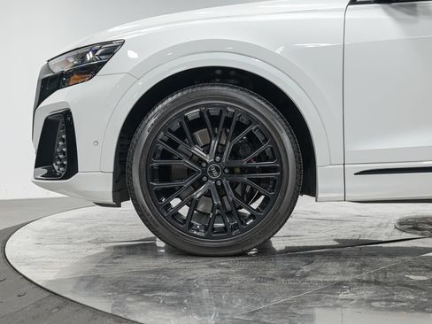 Used 2024 Audi SQ8 Premium Plus AWD/4WD image 3