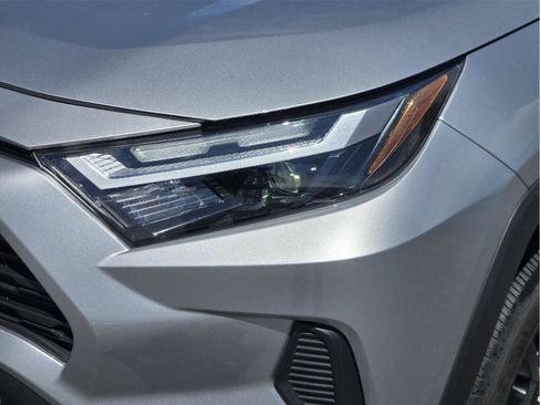 Used 2024 Toyota RAV4 LE FWD image 9