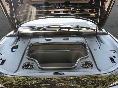 New 2025 Audi A6 e-tron Premium RWD image 29