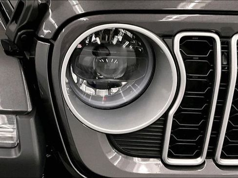 Used 2025 Jeep Wrangler Sahara 4xe w/ Safety Group image 32