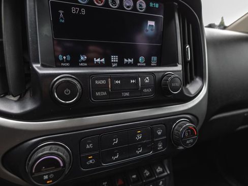 Used 2018 Chevrolet Colorado ZR2 w/ ZR2 Midnight Special Edition AWD/4WD image 20