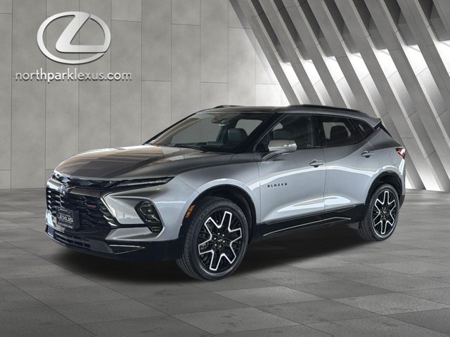 Used 2023 Chevrolet Blazer RS FWD image 3