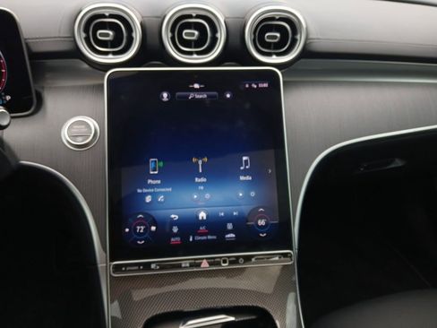 Used 2022 Mercedes-Benz C 300 Sedan image 7