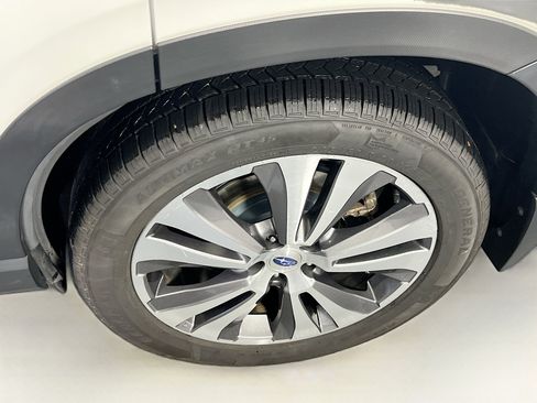 Used 2022 Subaru Ascent Limited w/ Technology Package image 34