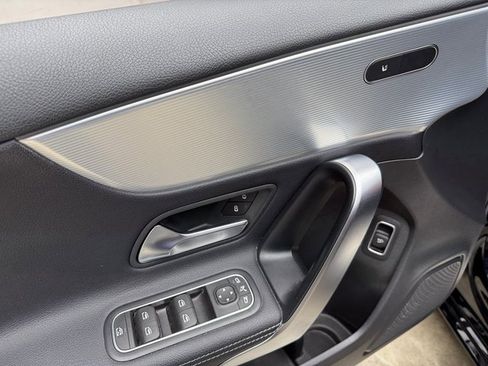 Used 2022 Mercedes-Benz A 220 4MATIC image 11