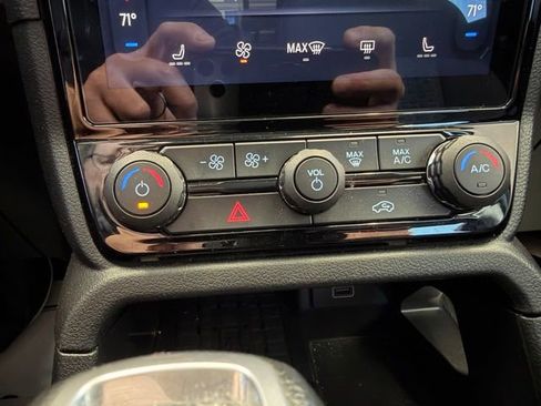 Used 2024 Ford Ranger XLT w/ Equipment Group 301A High AWD/4WD image 34