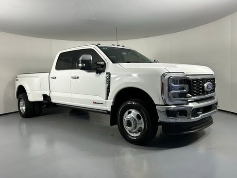 Used 2024 Ford F350 Lariat w/ Lariat Ultimate Package AWD/4WD image 1