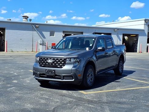Used 2026 Ford Maverick XLT AWD/4WD image 2