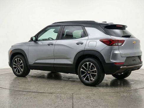 Used 2025 Chevrolet TrailBlazer LT image 6