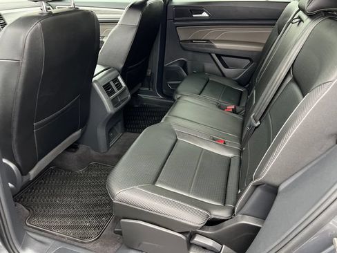 Used 2023 Volkswagen Atlas Cross Sport SE AWD/4WD image 24