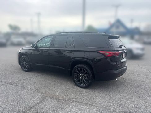 Used 2023 Chevrolet Traverse RS w/ LPO, Floor Liner Package AWD/4WD image 3