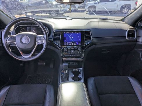 Used 2019 Jeep Grand Cherokee Altitude image 30