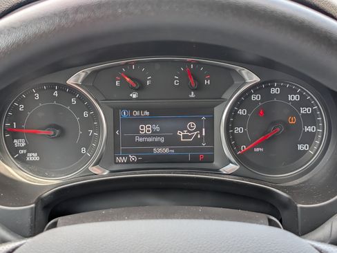 Used 2024 GMC Terrain SLE AWD/4WD image 24