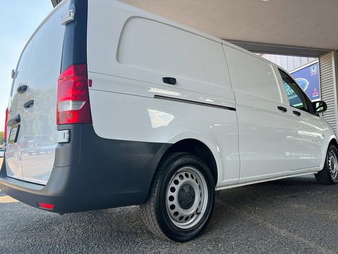 Used 2022 Mercedes-Benz Metris image 8