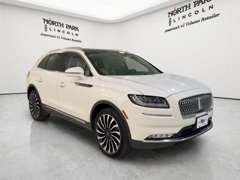 Used 2021 Lincoln Nautilus Black Label w/ Cargo Utility Package AWD/4WD image 7