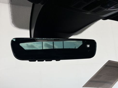 Used 2022 Volkswagen Tiguan SE R-Line AWD/4WD image 32