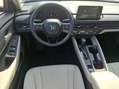 Used 2024 Honda Accord EX image 11