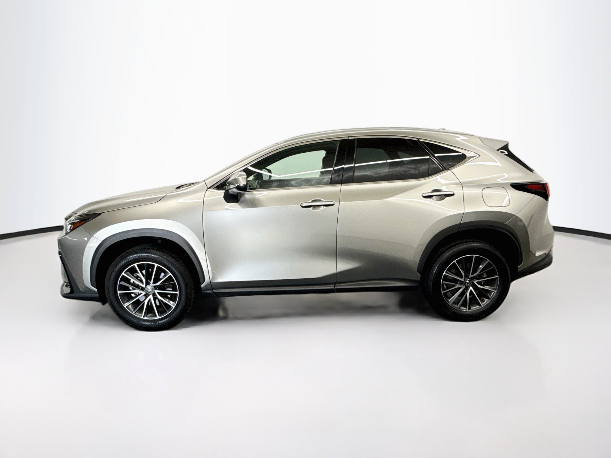 Used 2024 Lexus NX 350 AWD w/ Cold Area Package image 4