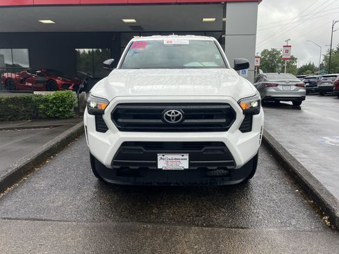 Certified 2025 Toyota Tacoma SR RWD image 2