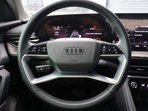 Used 2025 Audi Q5 Premium Plus AWD/4WD image 13
