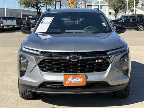 Used 2025 Chevrolet Trax RS w/ Sunroof Package image 8