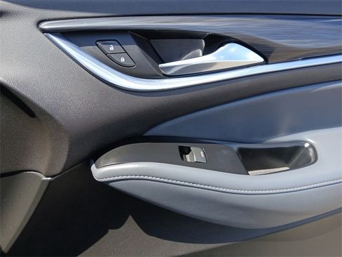 Used 2024 Buick Enclave Premium image 16