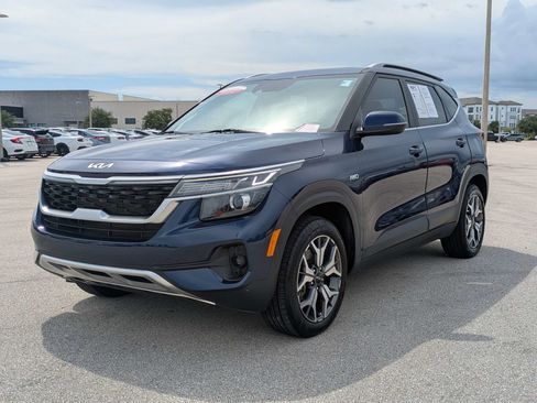Certified 2022 Kia Seltos EX AWD/4WD image 8