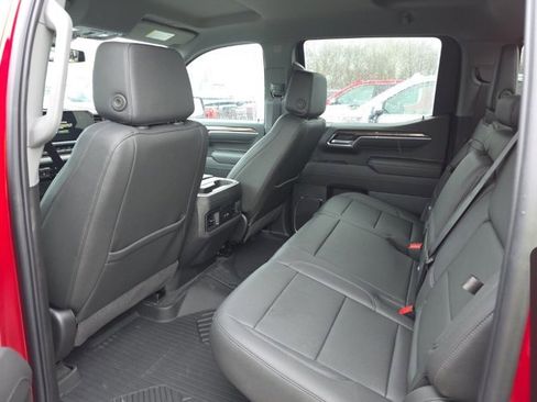 Used 2026 Chevrolet Silverado 1500 LT Trail Boss w/ Convenience Package II image 4