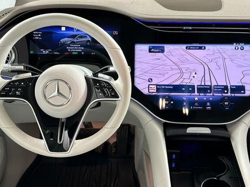 Certified 2023 Mercedes-Benz EQS 580 4MATIC SUV image 16