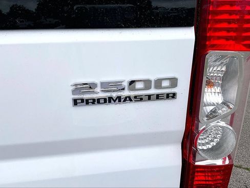 Used 2025 RAM ProMaster 2500 w/ U-Haul Equipment Group FWD image 13