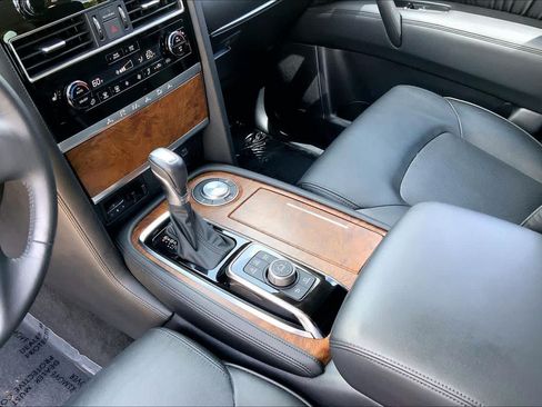 Used 2023 Nissan Armada SL w/ Captain's Chairs Package RWD image 33